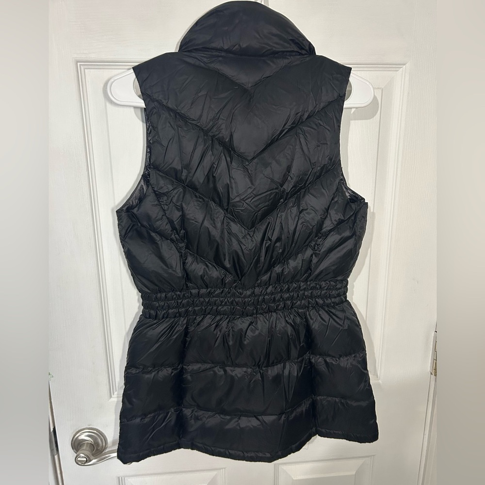 Athleta Banner Peak Down Vest in Black, Size XS. EUC Puffer, dual zipper. - Picture 10 of 15
